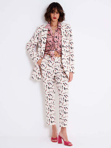 VICOLO - Pantalone Slim Fantasia
SKU: TE0981001FNAT
Colore: bianco