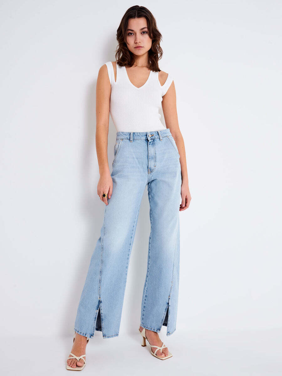 VICOLO - Jeans con Spacchi Frontali
SKU: DE5189089ABLU
Colore: blu VICOLO - Jeans con Spacchi Frontali
SKU: DE5189089ABLU
Colore: blu