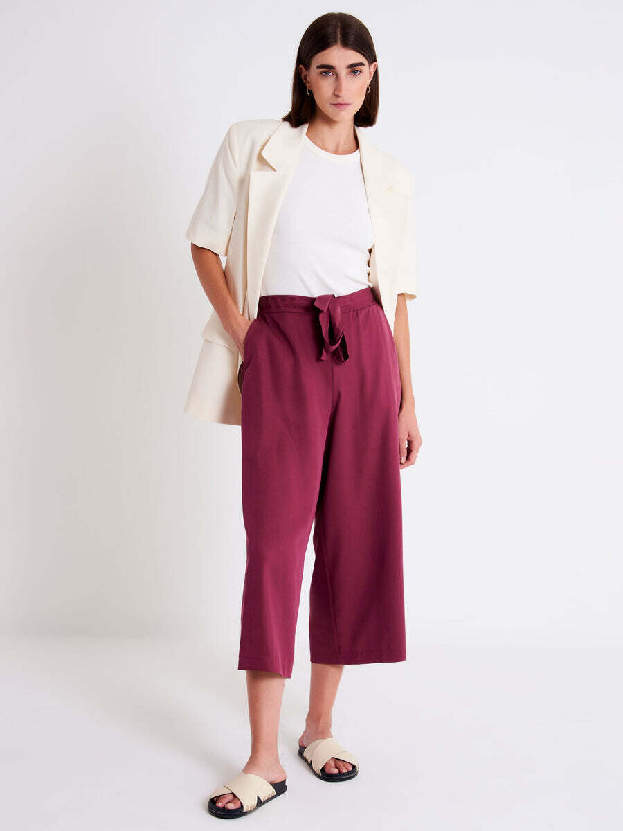 VICOLO - Pantalone Cropped NEW IN
Prugna
SKU: TE2700048EPRU-2
