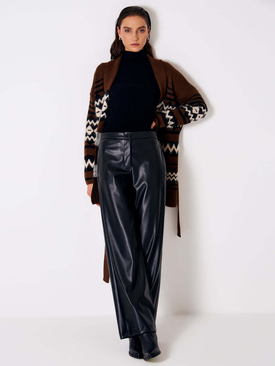 VICOLO - Pantalone Effetto Pelle NEW IN
Nero
SKU: TR1314099ANER