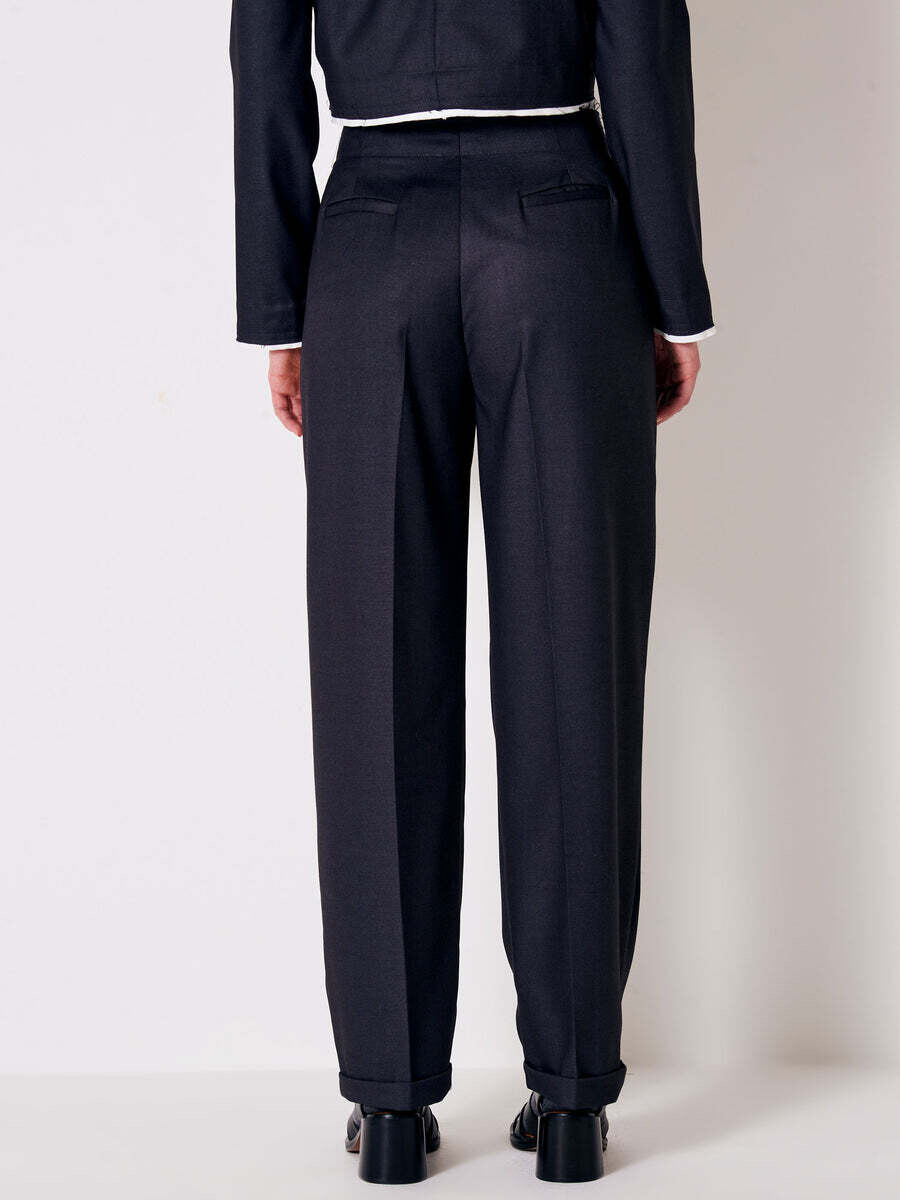 VICOLO - Pantalone Maschile Taglio Vivo NEW IN
Grigio Antracite
SKU: TR1293195RANT-2