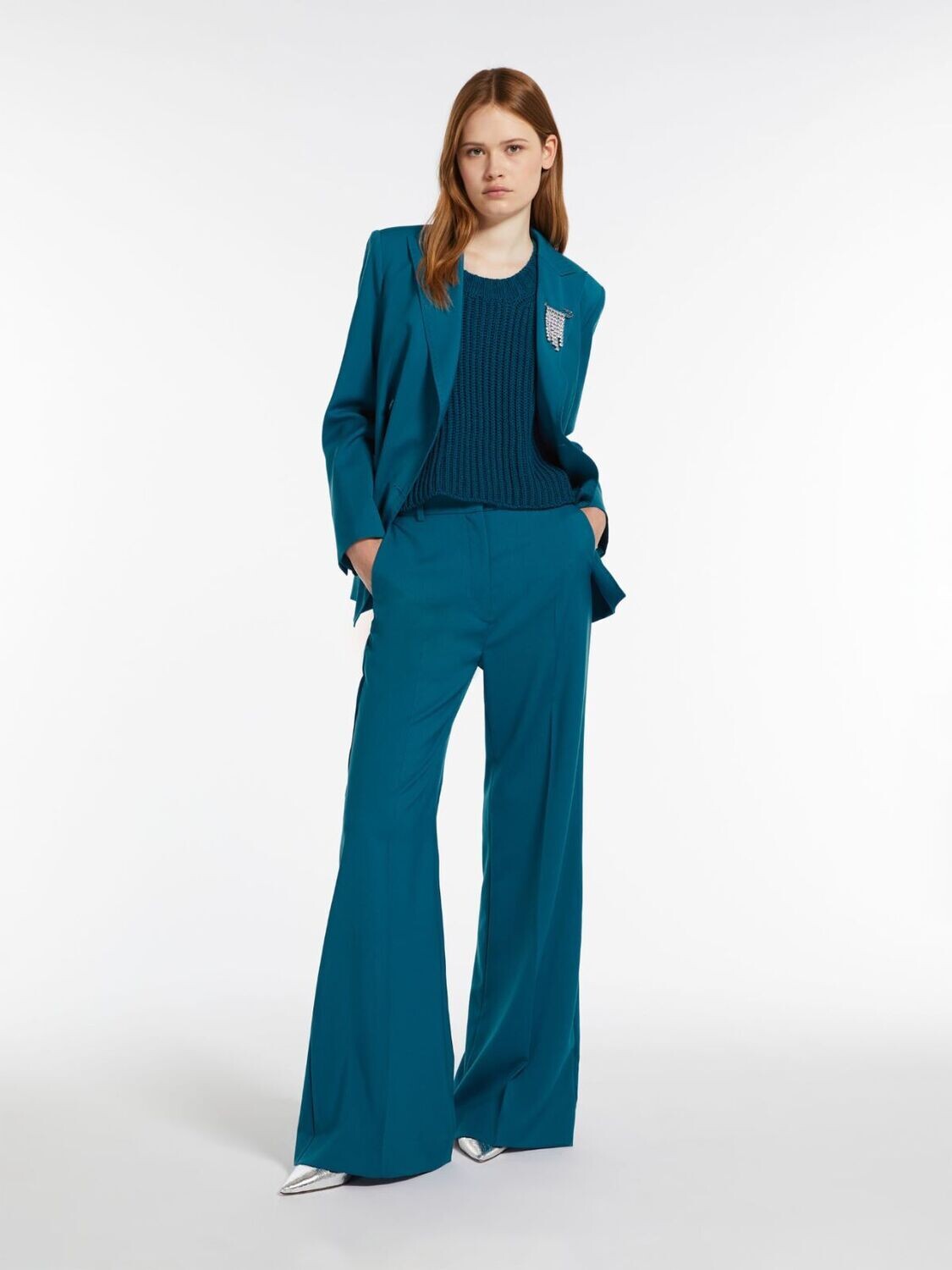 MAX MARA Weekend - PANTALONE A ZAMPA IN TELA DI LANA
Nome prodotto:  SONALE
Codice prodotto: WE5131084106007