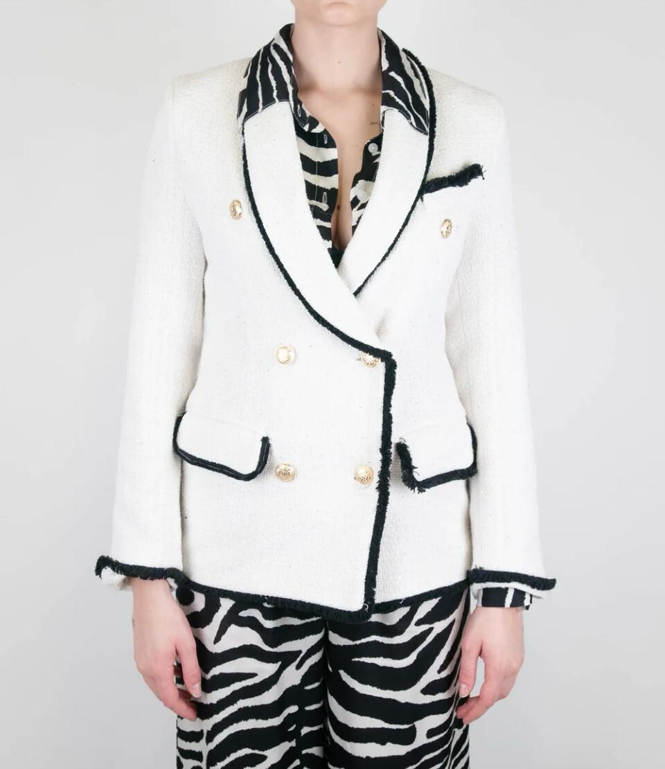 TENSIONE IN TENSIONE IN - GIACCA DOPPIOPETTO CON PROFILI A CONTRASTO E BOTTONI ORO SKU: TE-S24J6411-PANNA