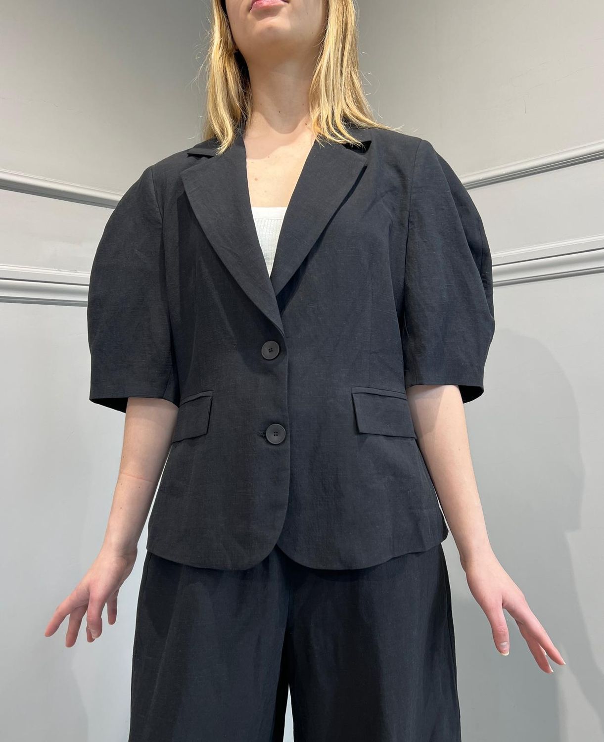 Tensione In - Giacca manica corta bombata Art. 24B2284 Nero