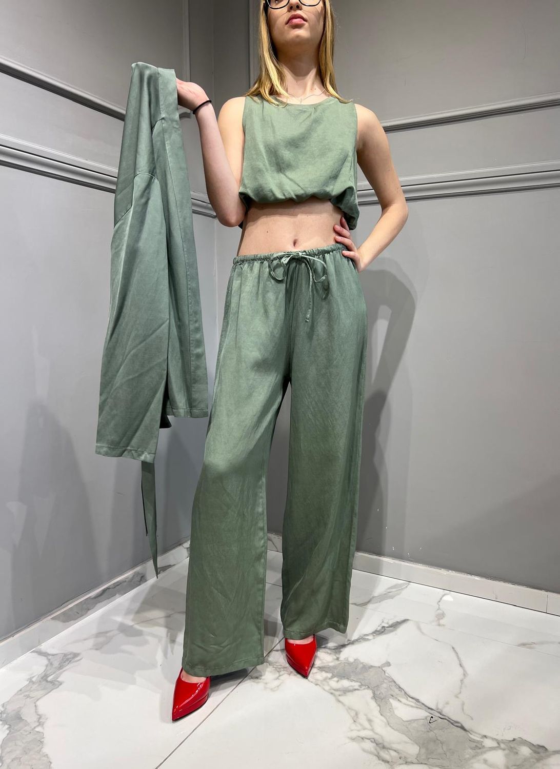 HAVE ONE - Top - SKU: RWG-L090 Salvia HAVE ONE - Top - SKU: RWG-L090 Salvia