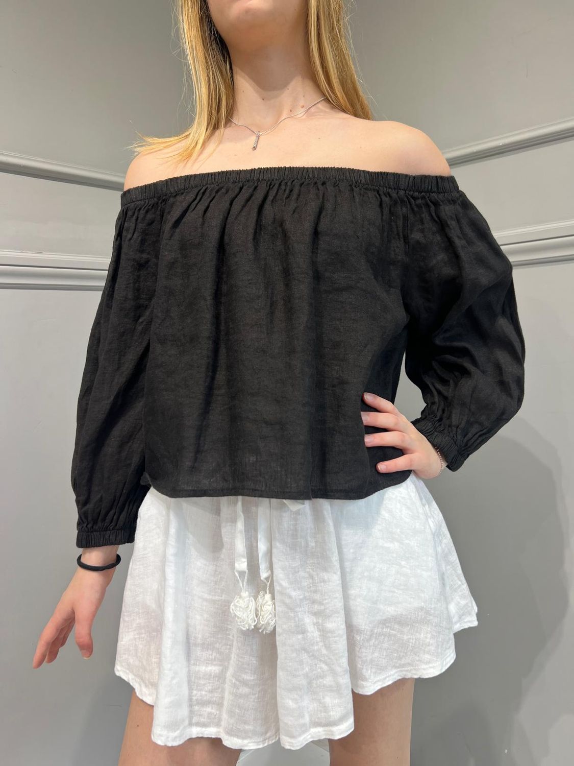 TENSIONE IN -Blusa lino collo shiffer - Nero  SKU: s24ce49-143443