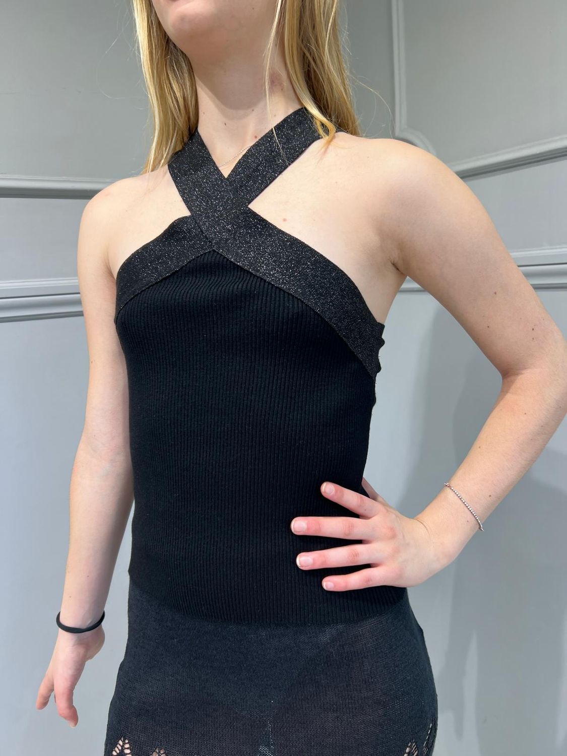 AKEP - TOP A COSTINE CON FASCE INCROCIATE IN LUREX CNKD05054  Nero