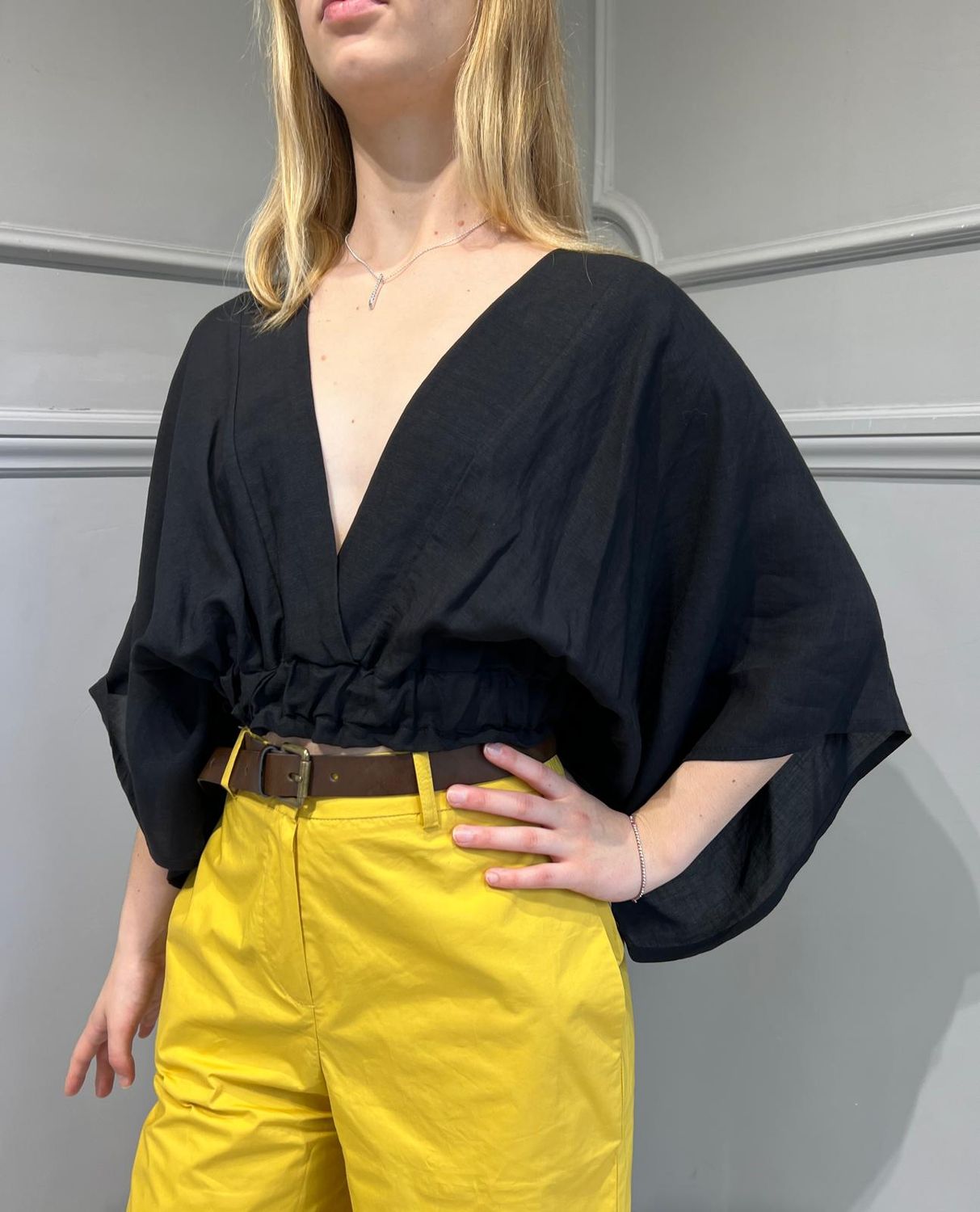 TENSIONE IN -Blusa elastico misto lino - Nero SKU: ze1682-140365