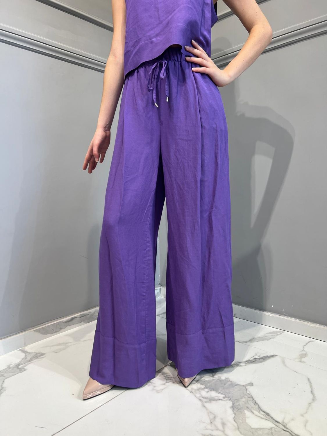 TENSIONE IN -Pantalone palazzo elastico misto lino - Viola SKU: 24p2868-145494