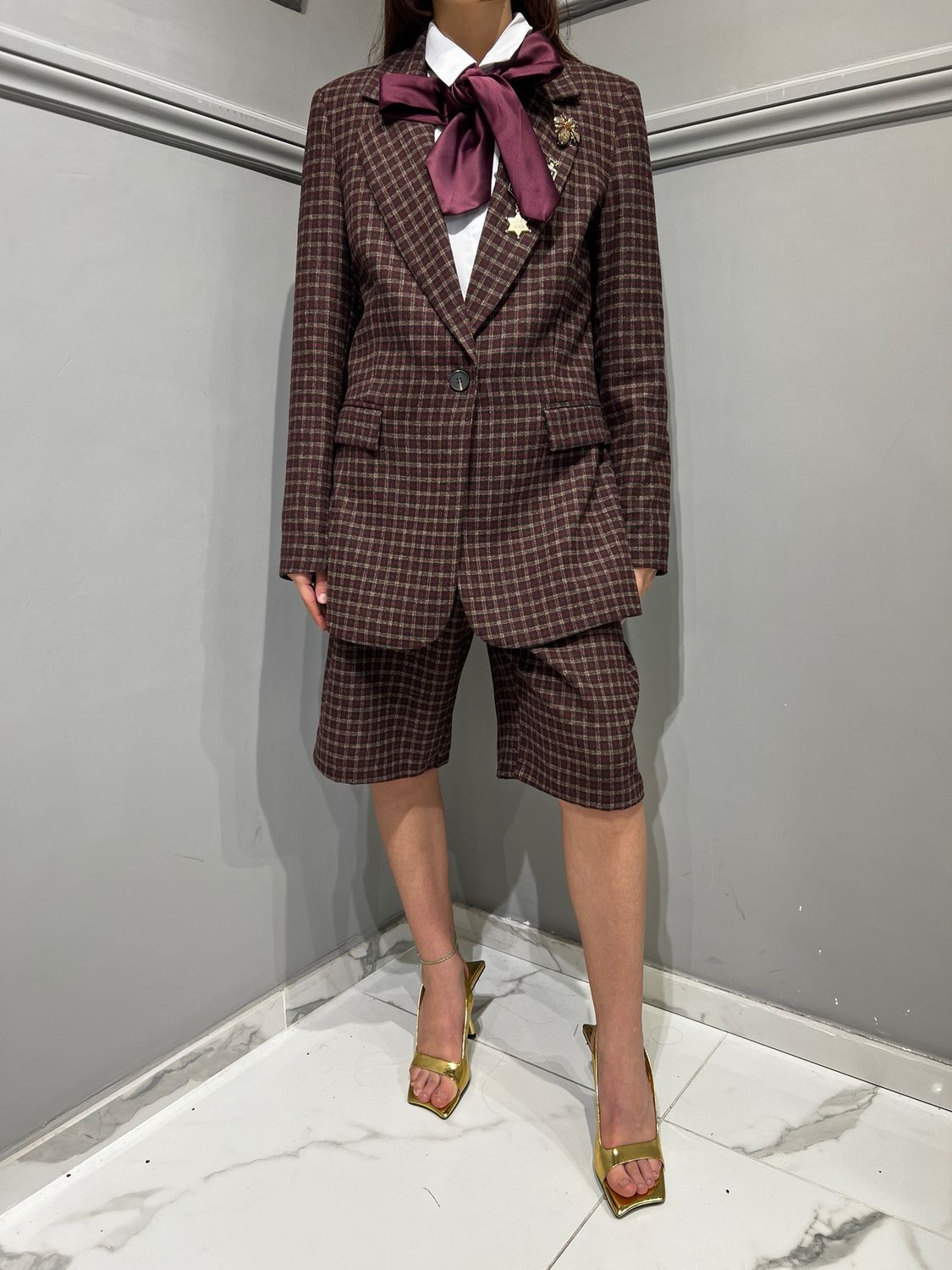 MOTEL - giacca avvitata a quadretti in lana con spille un petto 25b4276 - cammello/bordeaux