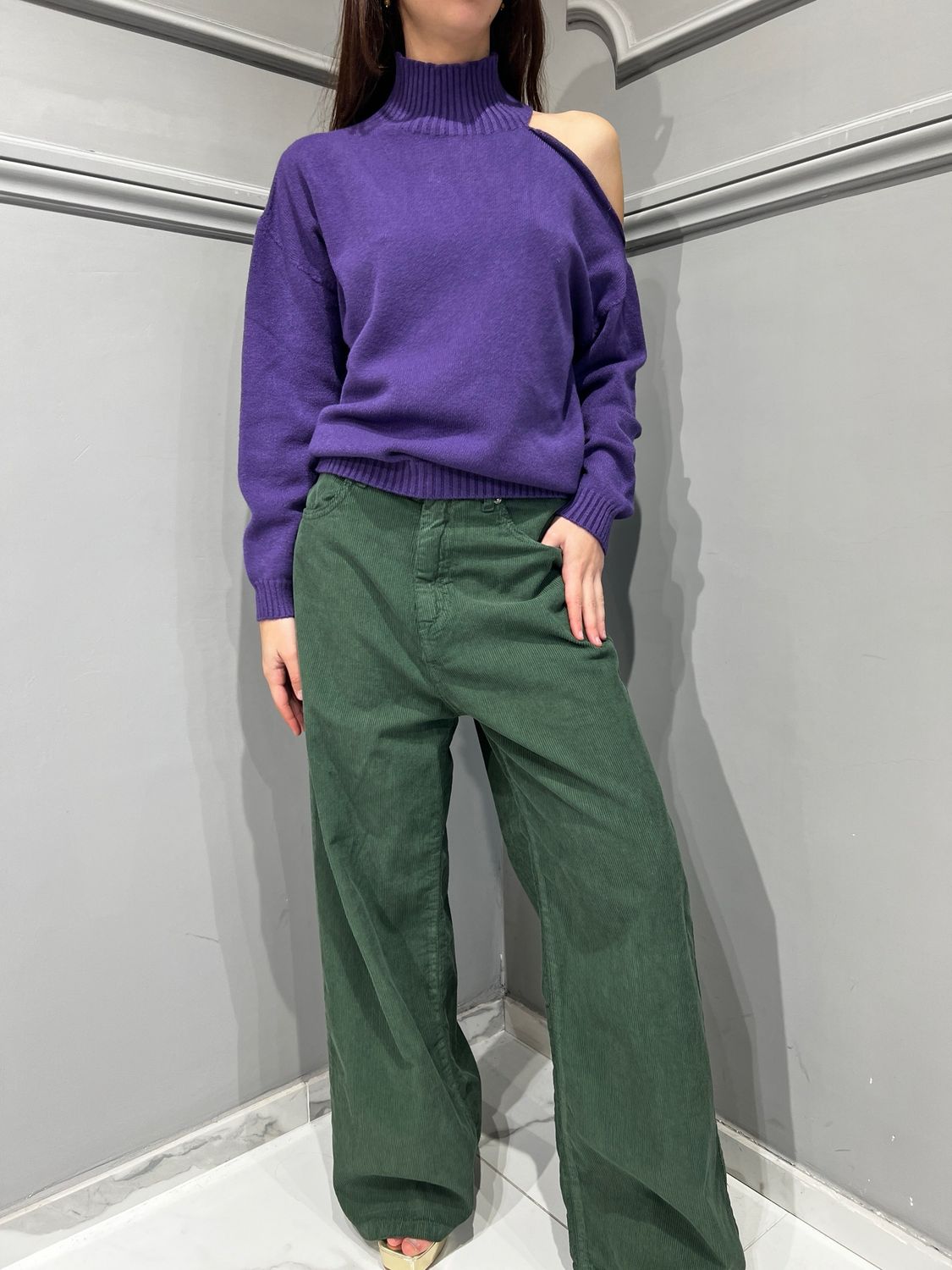 TENSIONE IN - pantalone a palazzo GIUSI velluto - verde bosco