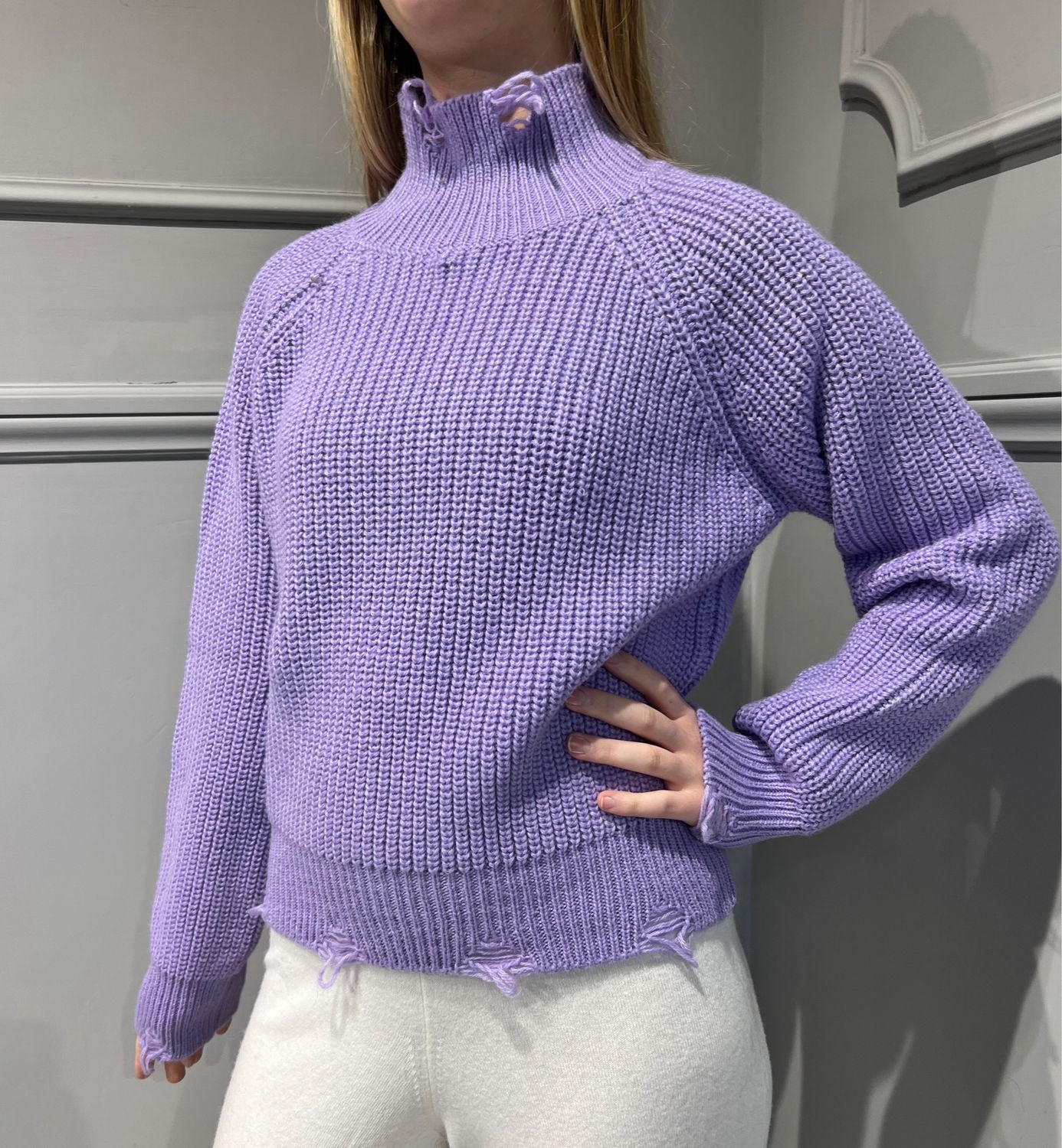 VICOLO - maglia lupetto con rotture 55187R - lilla