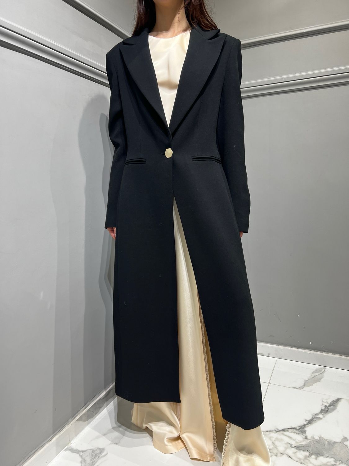 SILENCE LIMITED - cappotto in crepe monopettolungo avvitato CP933 - nero