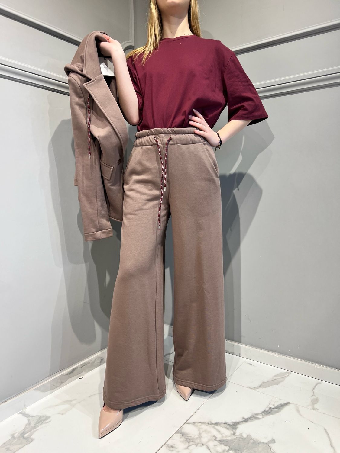 TENSIONE IN - pantalone in felpa garzata a palazzo  con laccio e elastico in vita 25p6520 - moro