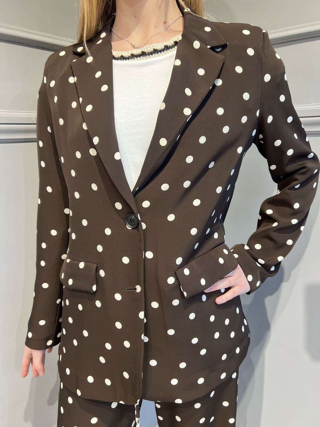 TENSIONE IN - giacca in tessuto scivolato a pois 5204-17GT - moro/burro