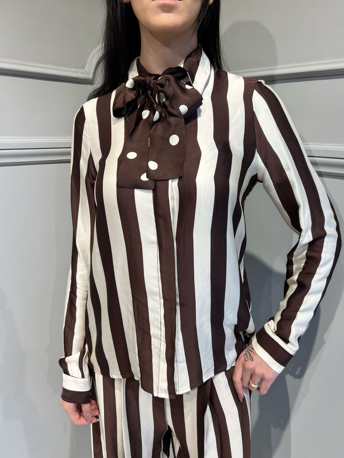 TENSIONE IN - camicia a righe con fiocco pois 2124camp - moro