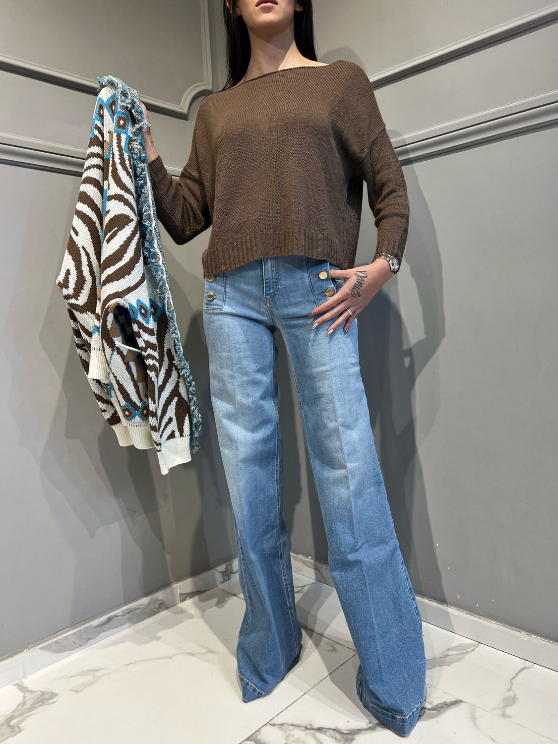 VICOLO - maglia in filo scollo a barca 77088 - brown