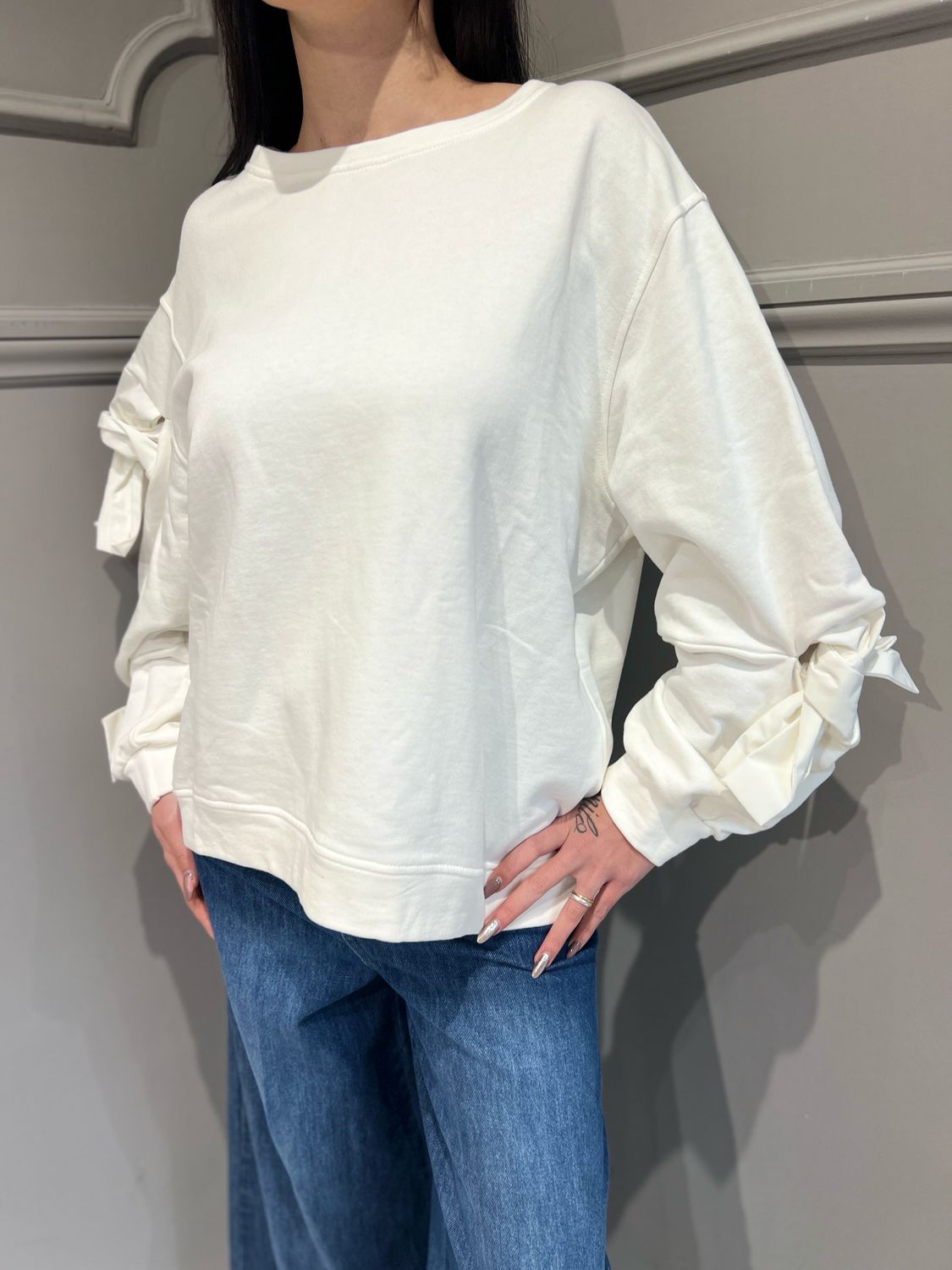 TENSIONE IN - felpa girocollo con fiocchi DJ277 - panna TENSIONE IN - felpa girocollo con fiocchi DJ277 - panna