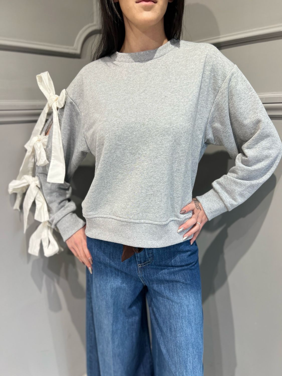 TENSIONE IN - felpa con fiocchi 24K74F - grigio/panna TENSIONE IN - felpa con fiocchi 24K74F - grigio/panna