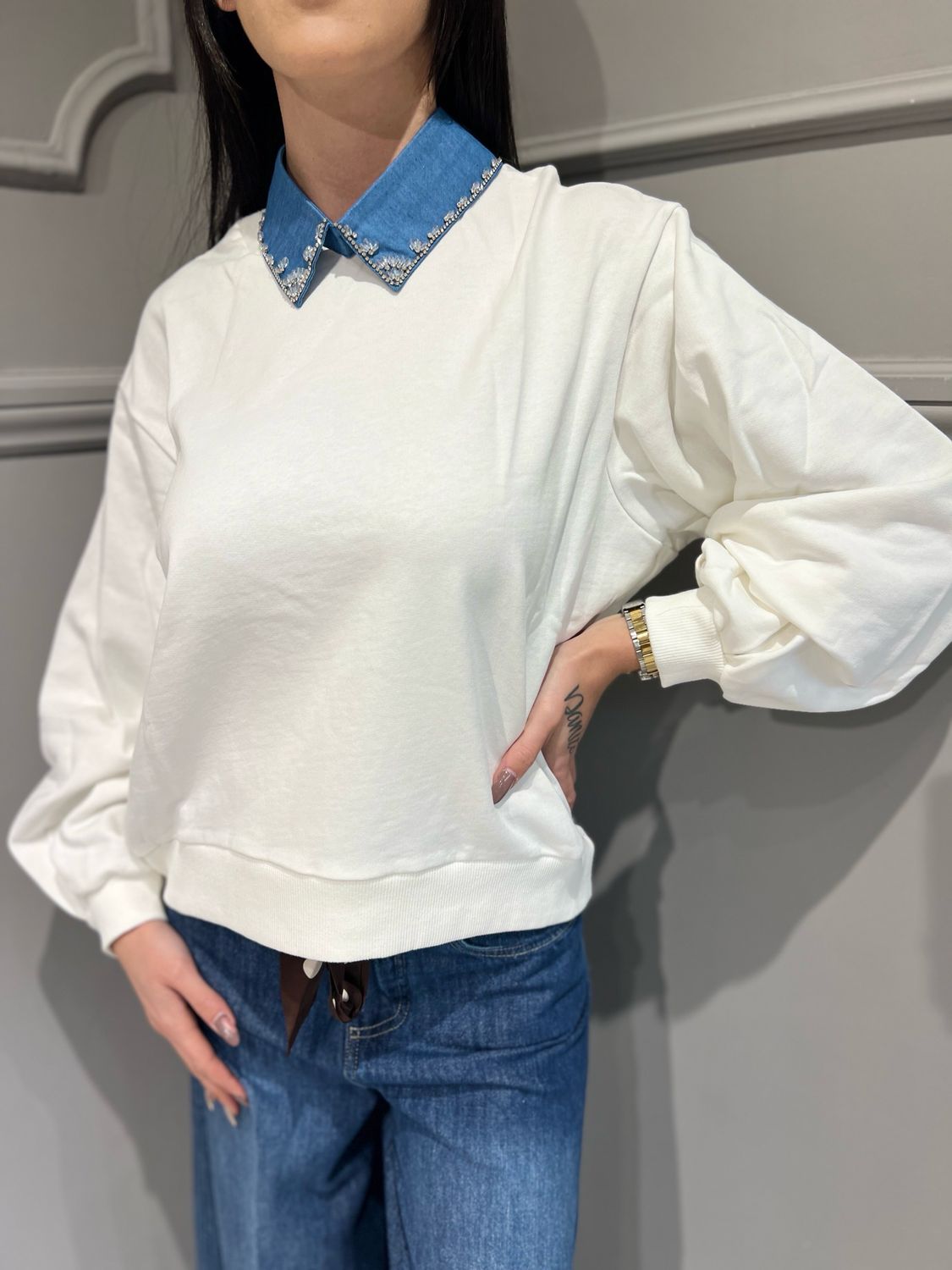 TENSIONE IN - felpa con collletto in jeans e strass S24M387 - bianco/jeans TENSIONE IN - felpa con collletto in jeans e strass S24M387 - bianco/jeans