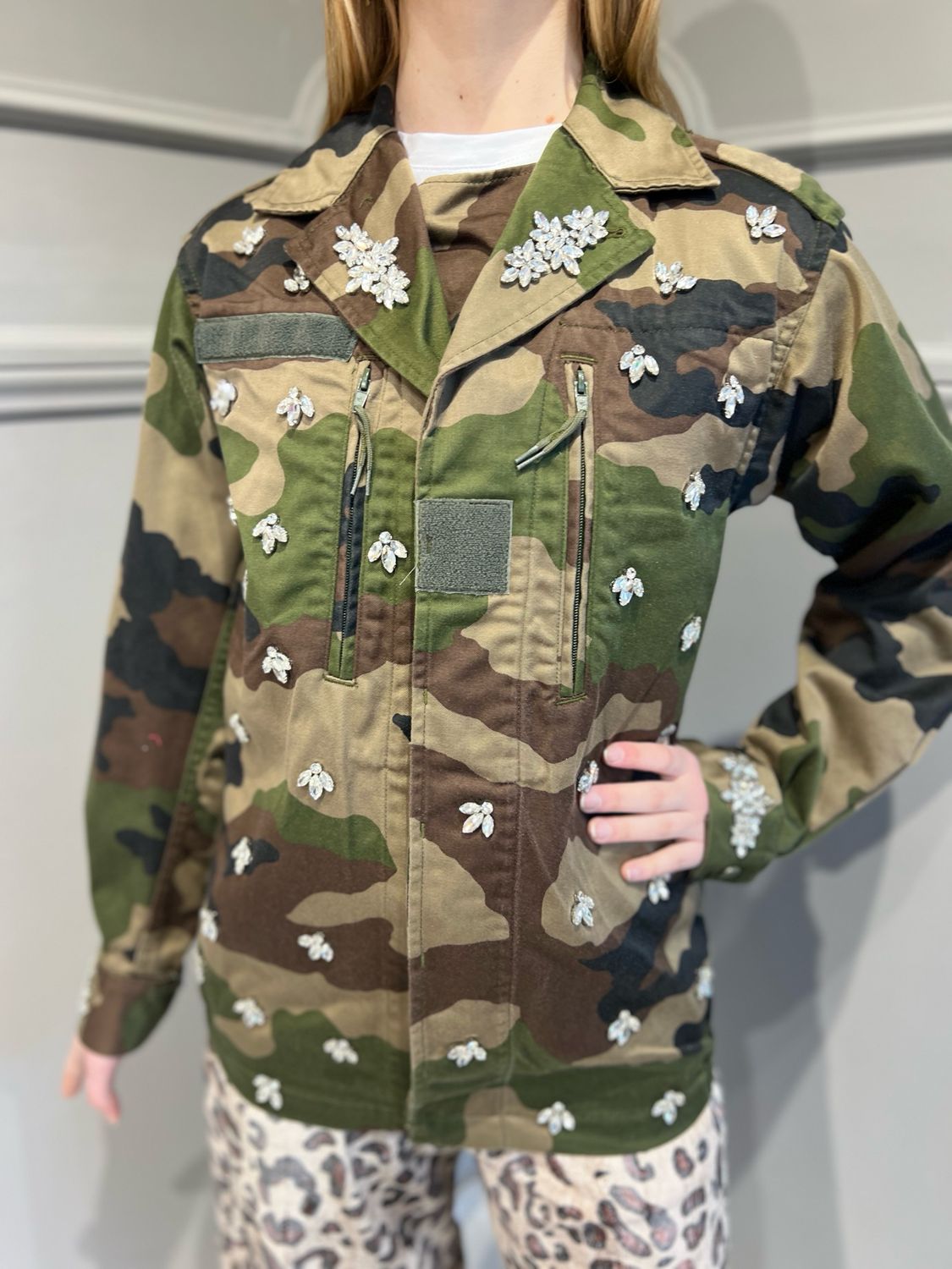 TENSIONE IN - giacca vintage camouflage con pietre 36501 - variante unica