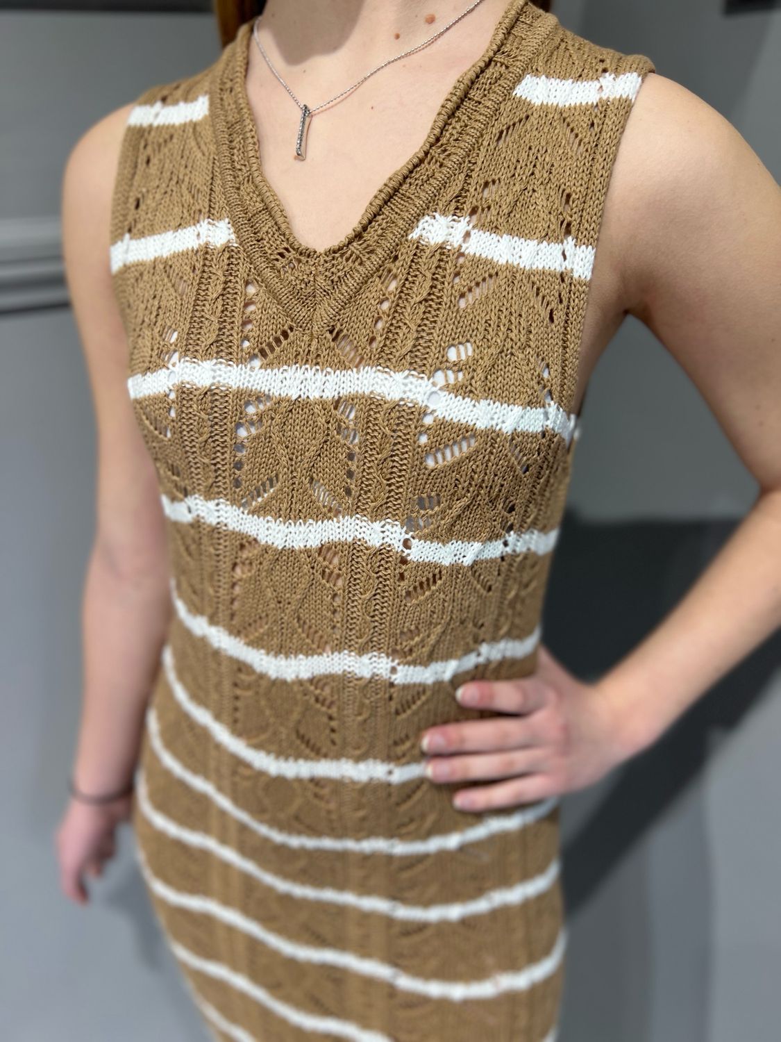 MOTEL - abito in maglia P5HMD03A414 - camel