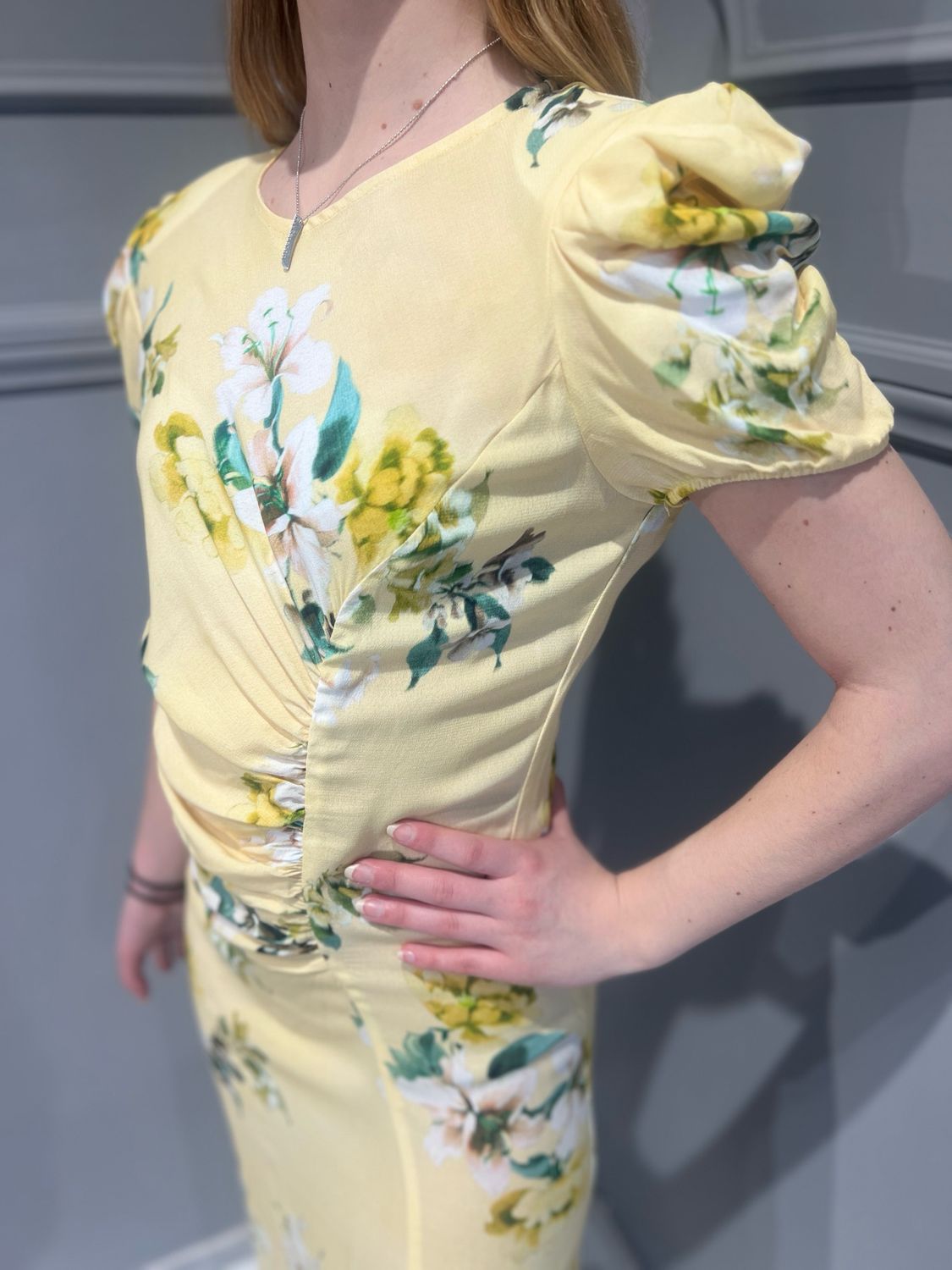 VICOLO - abito maniche corte arricciate TD2065 - giallo