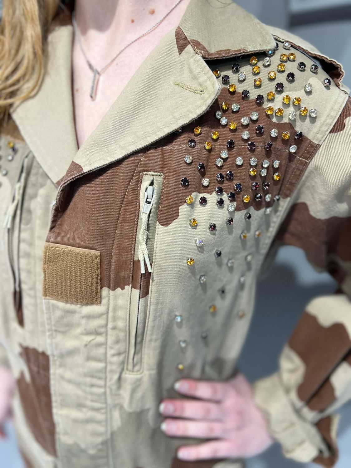 MOTEL - giacca sahariana con pietre camouflage 36676G - variante unica