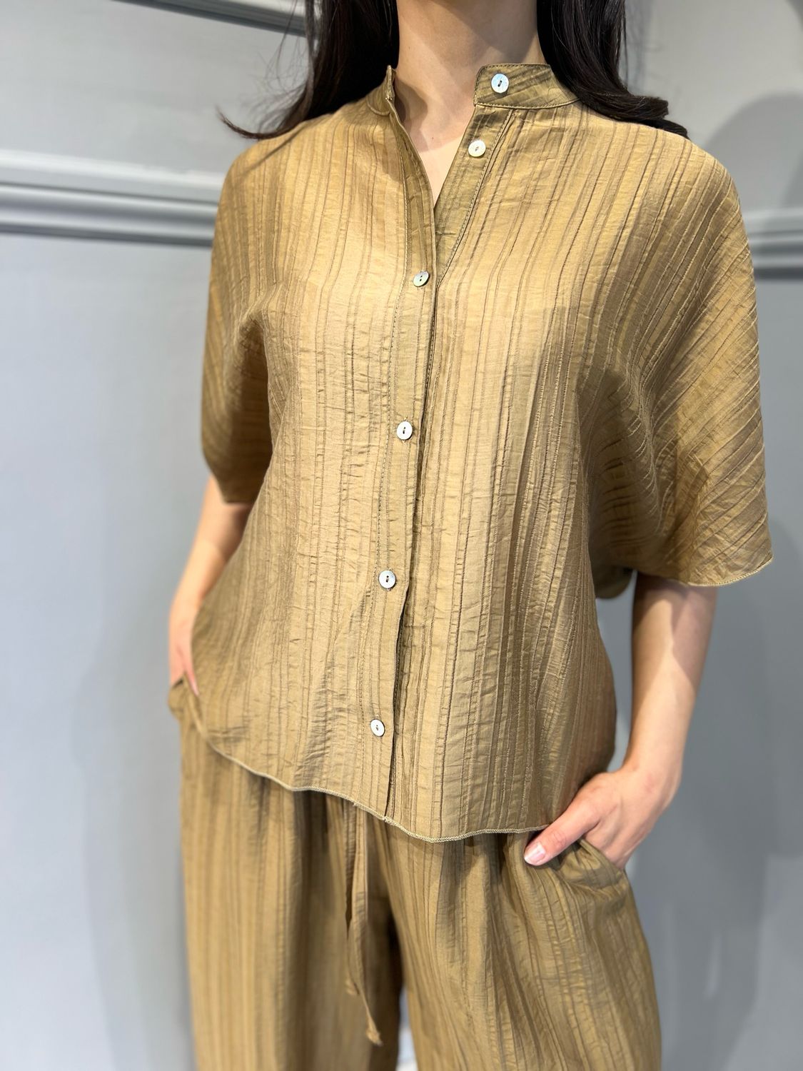 TENSIONE IN - camicia collo coreana C50163AT - tabacco