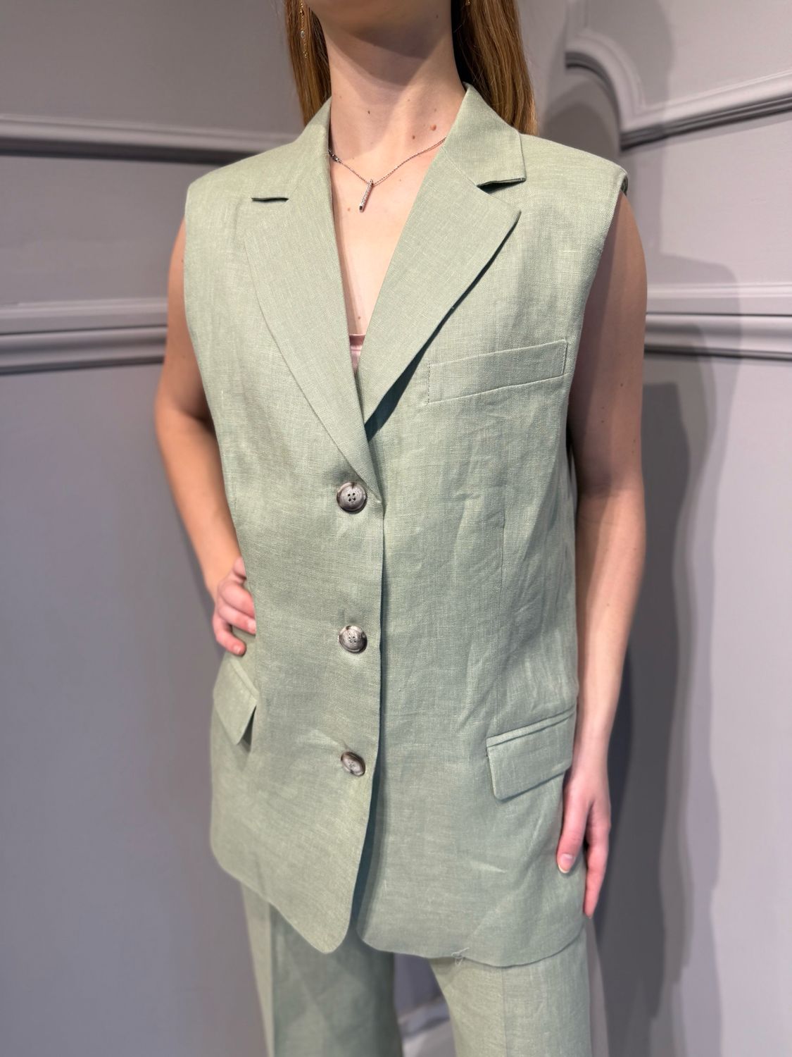 VICOLO - gilet lungo in puro lino TD2647 -  verde salvia