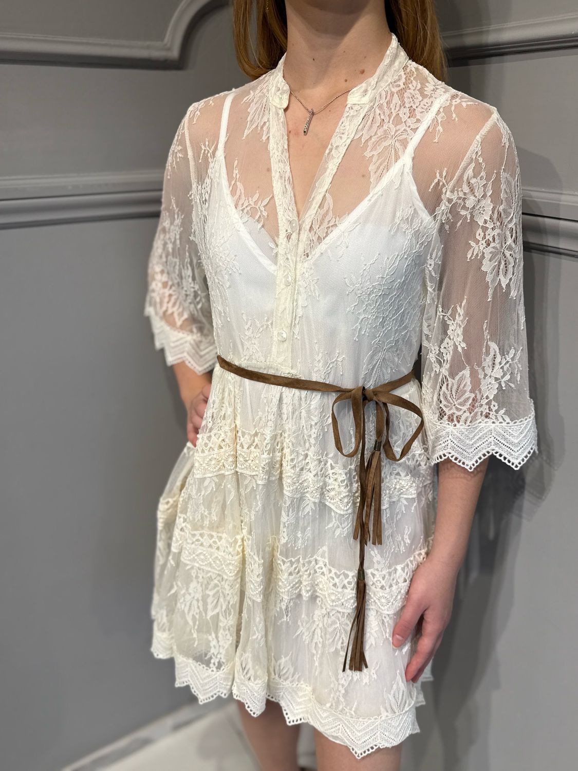 TENSIONE IN - abito vinto in pizzo chantilly S25XB15 - burro