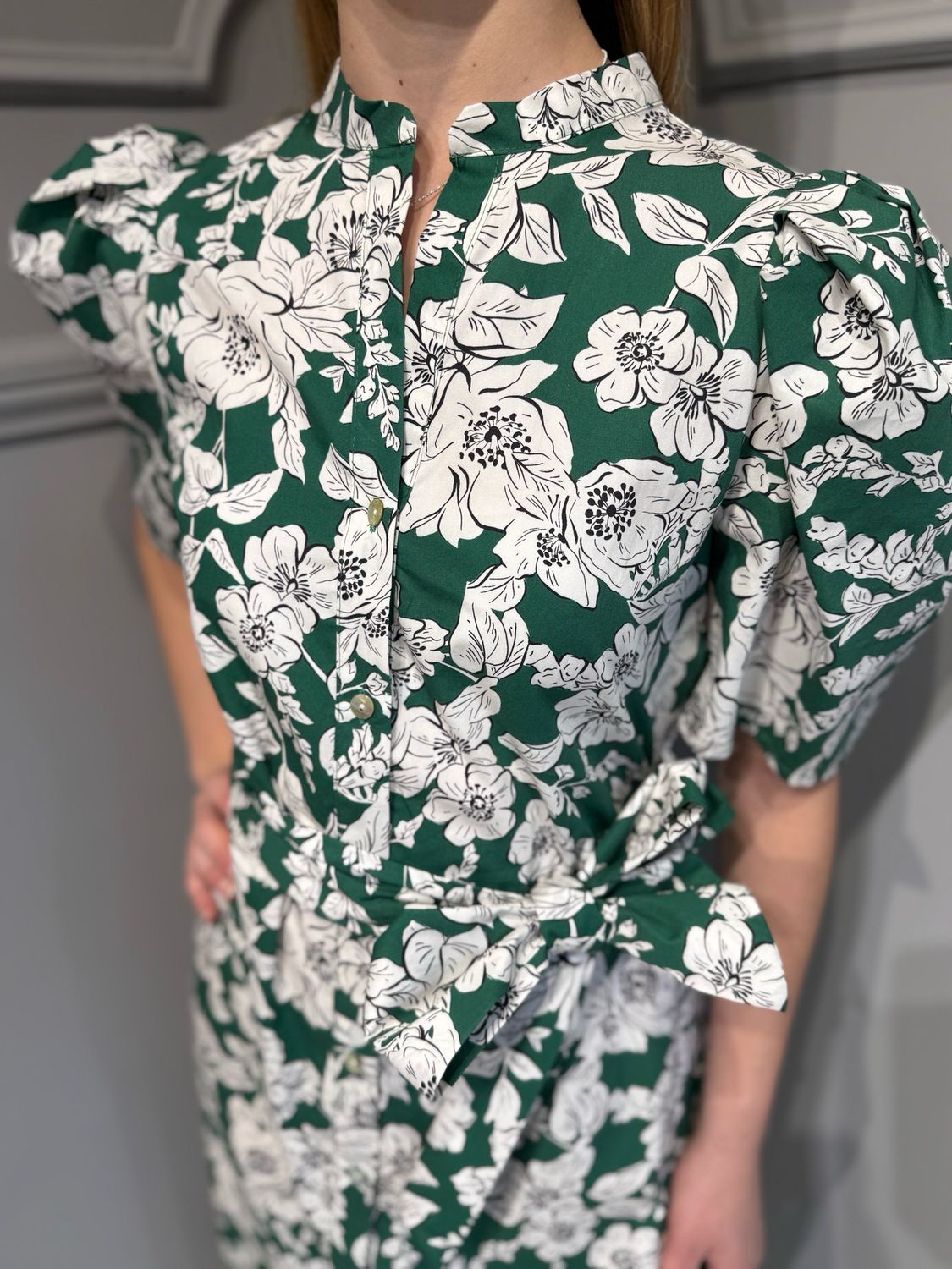 TENSIONE in - abito in popeline di cotone a chemisier a fantasia S25AB80 - verde TENSIONE in - abito in popeline di cotone a chemisier a fantasia S25AB80 - verde