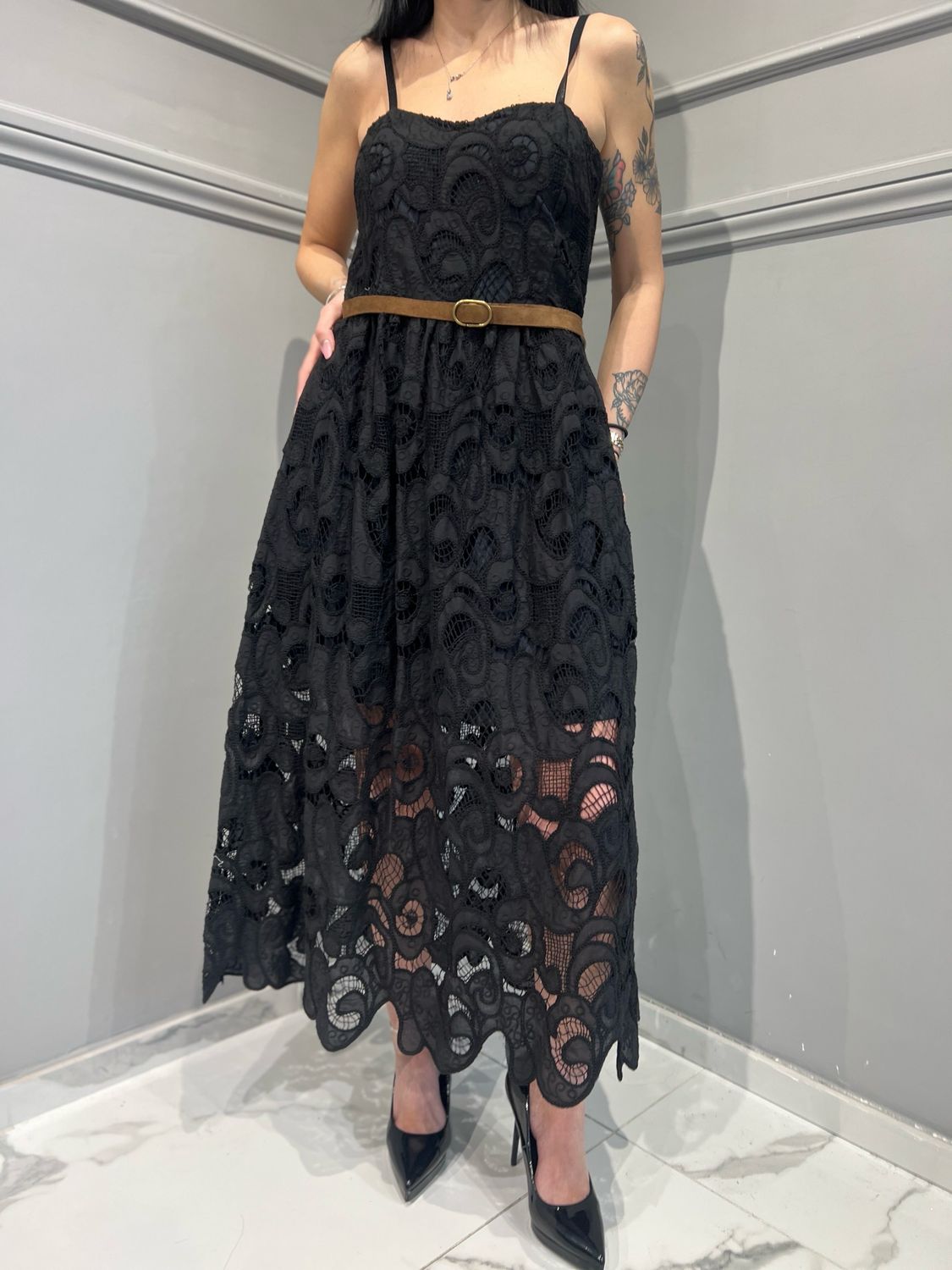 TENSIONE IN - abito in pizzo macrame’ S25AA28 - nero TENSIONE IN - abito in pizzo macrame’ S25AA28 - nero