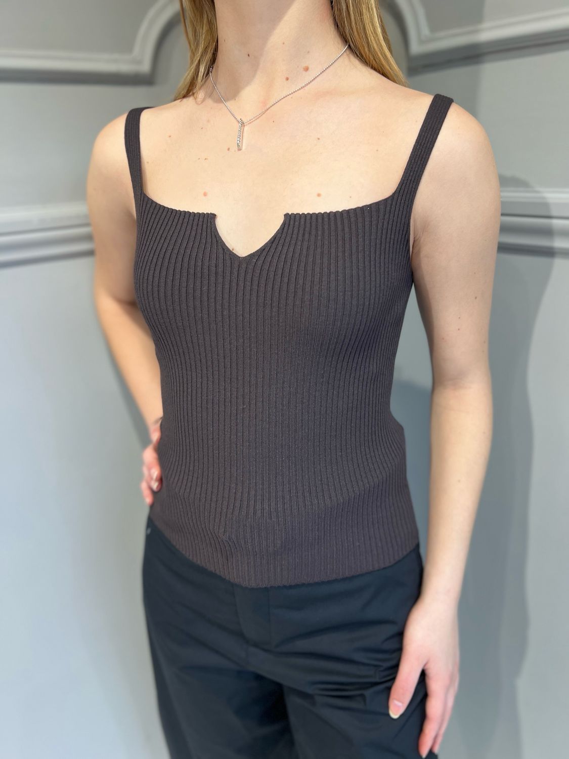 VICOLO - top a costine elasticizzato 22147D - moro