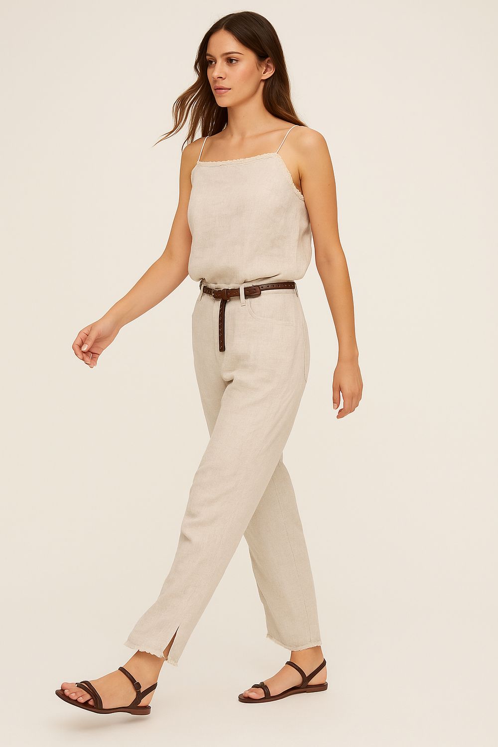 TENSIONE IN - canotta in puro lino con bretelle e spacchi laterali e ricamo S25TG04 - sabbia