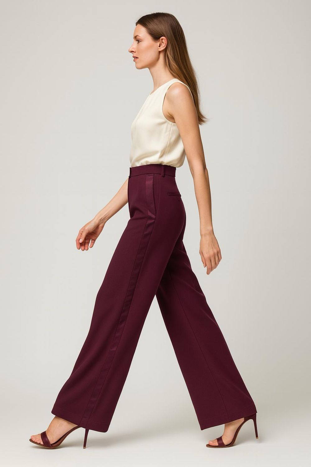 VICOLO - pantalone a palazzo in crepe elasticizzato con bottone e bande laterali in raso e tasche laterali TF0305 - bordeaux