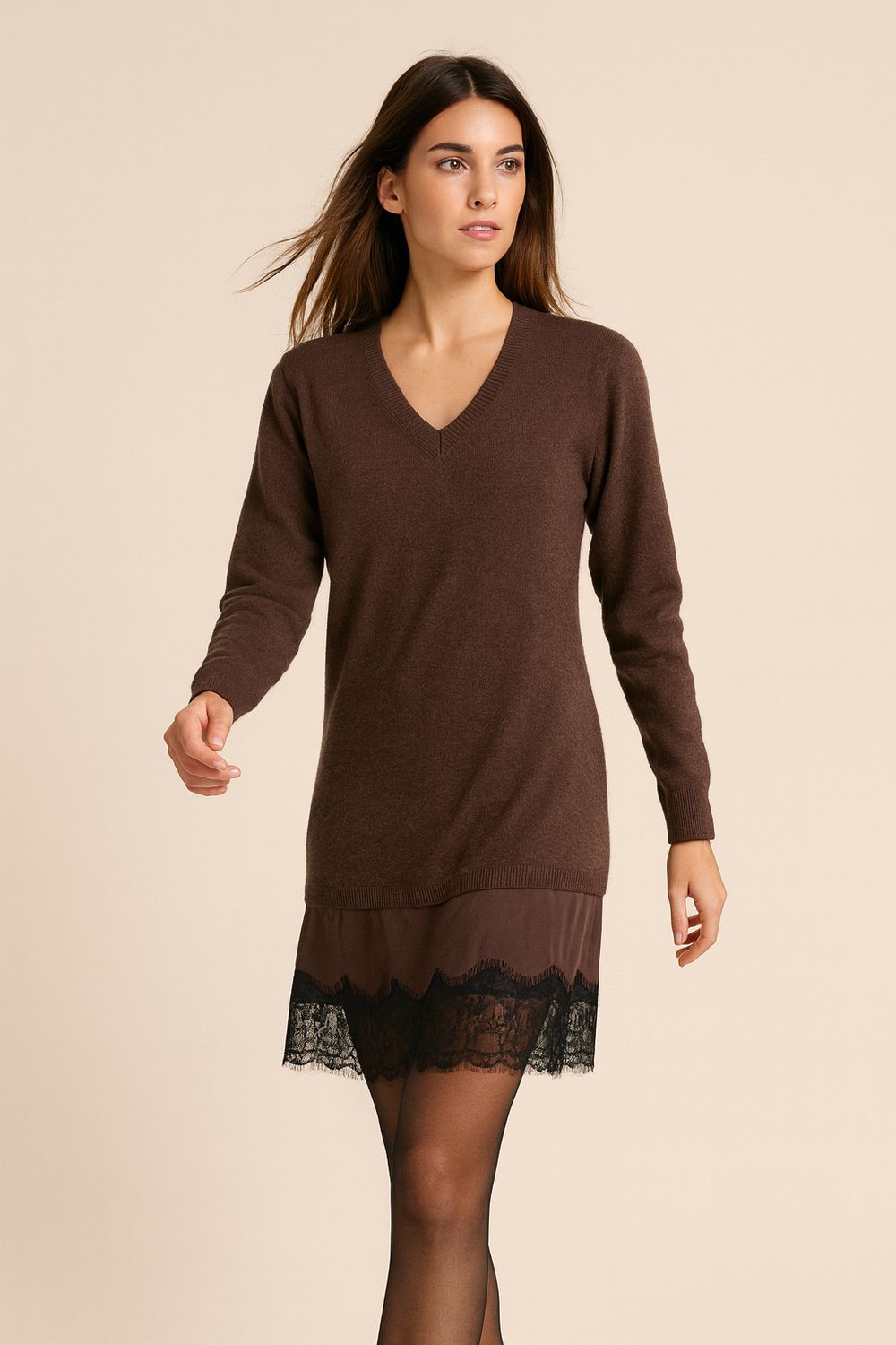 VICOLO - maglia/mini abito a V in maglia raso e pizzo 22194F - moro