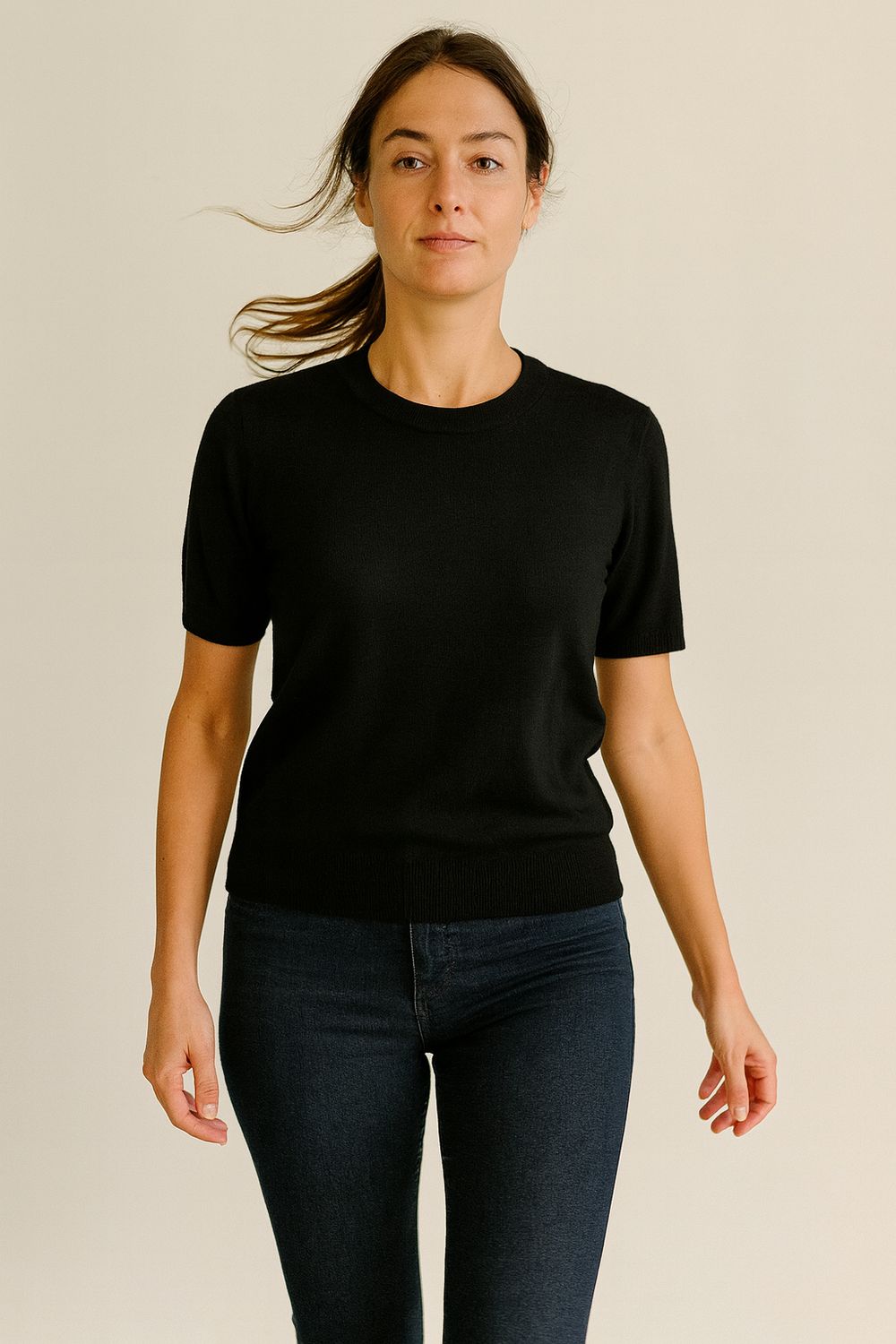 VICOLO - maglia maniche corte in pura lana 22003F - nero