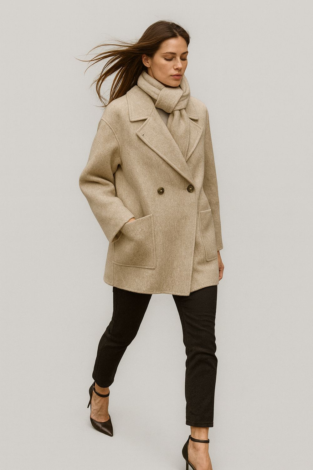 Vicolo - Cappotto con collo a sciarpa TF0025 - Beige