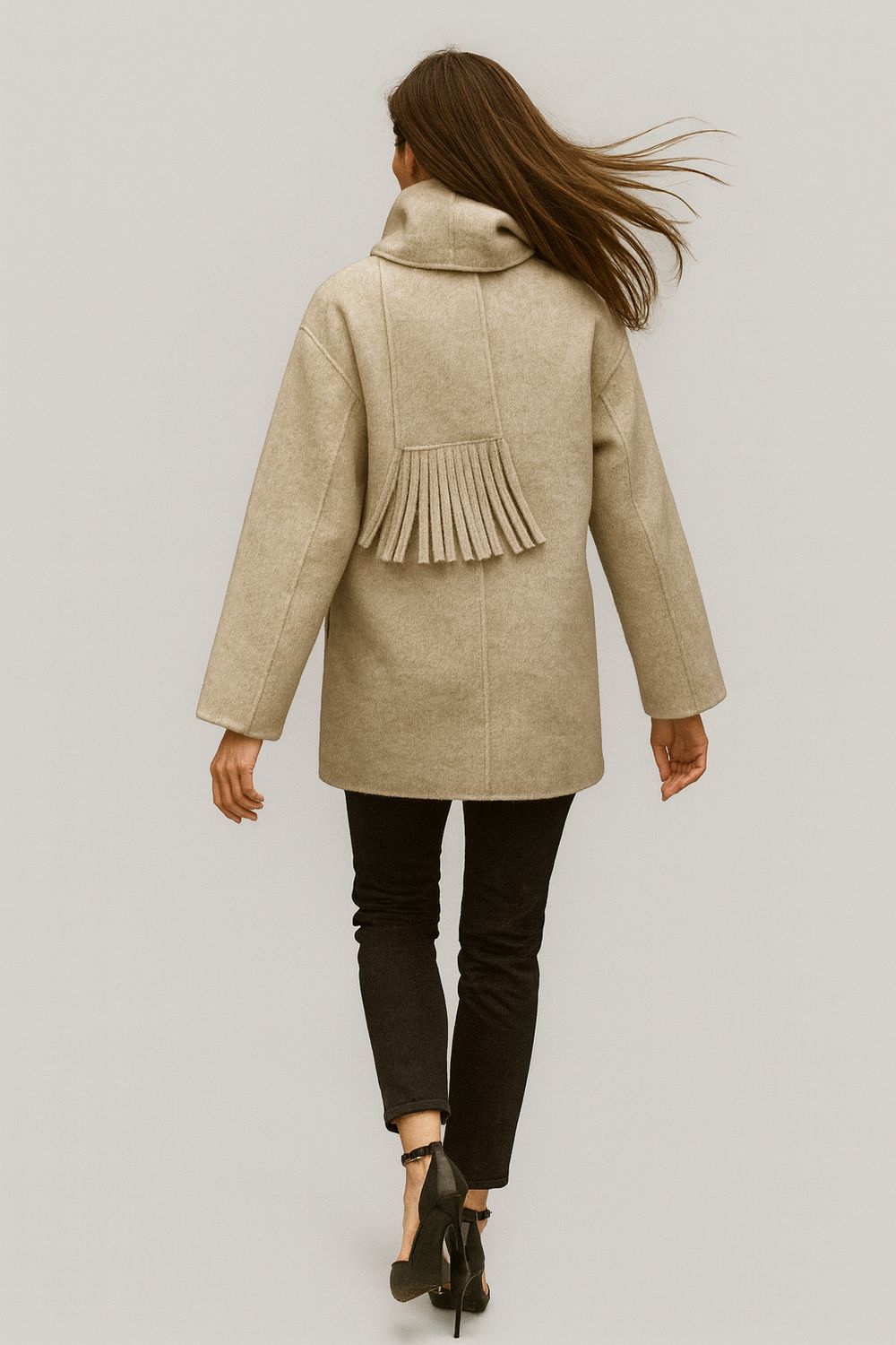 Vicolo - Cappotto con collo a sciarpa TF0025 - Beige