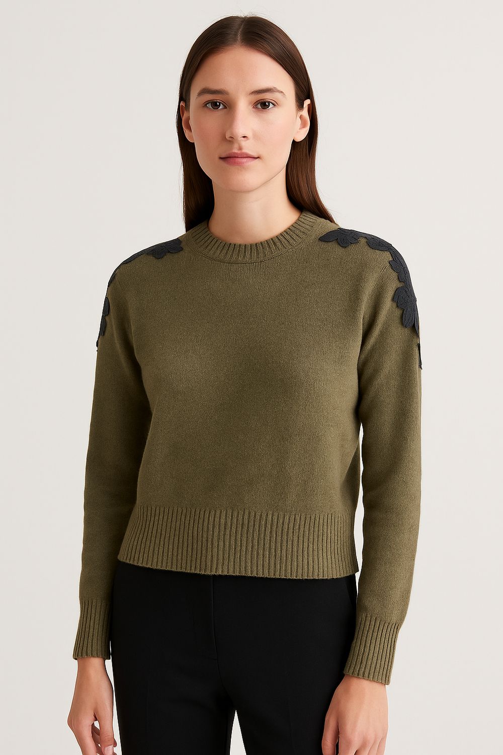 MOTEL - maglia con inserti ricamati sulle spalle PA9367 - verde/nero