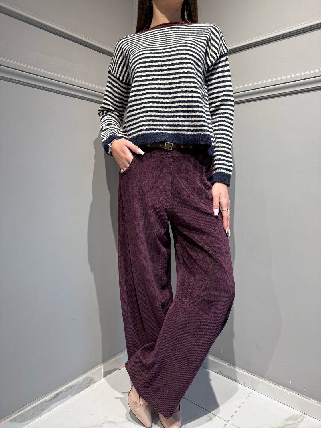 MOTEL - pantalone Baloon in velluto a coste W25P239 Marsala