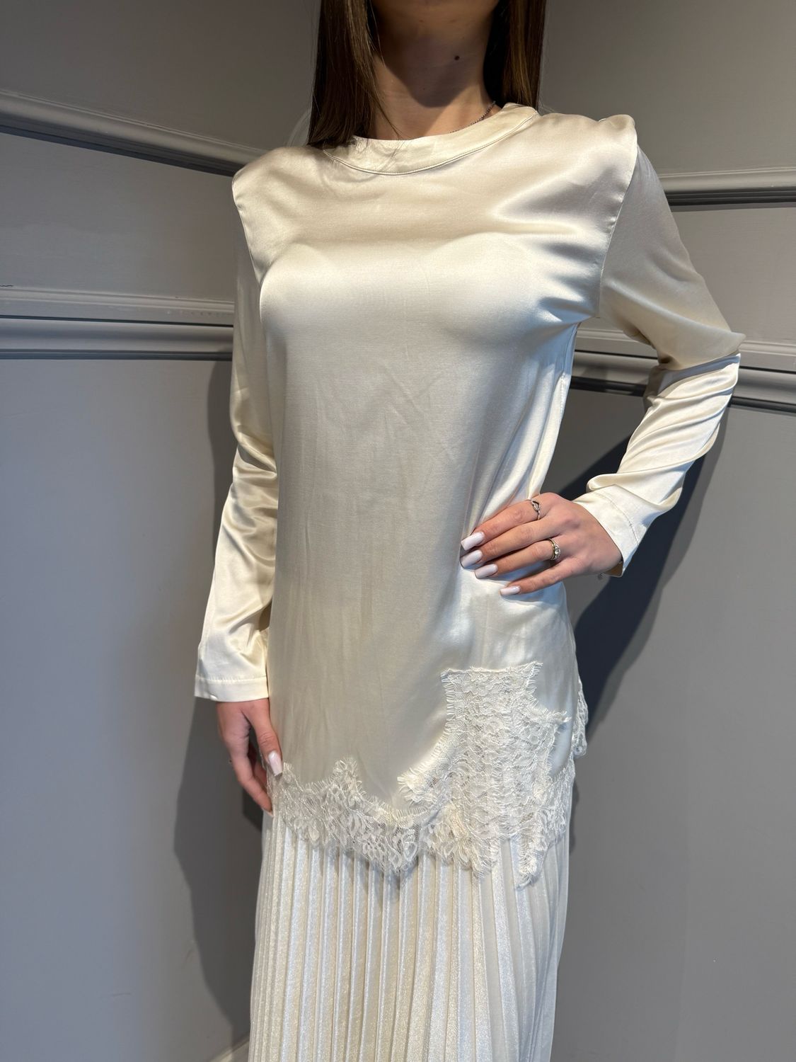 TENSIONE IN - blusa in raso e pizzo 38141 panna