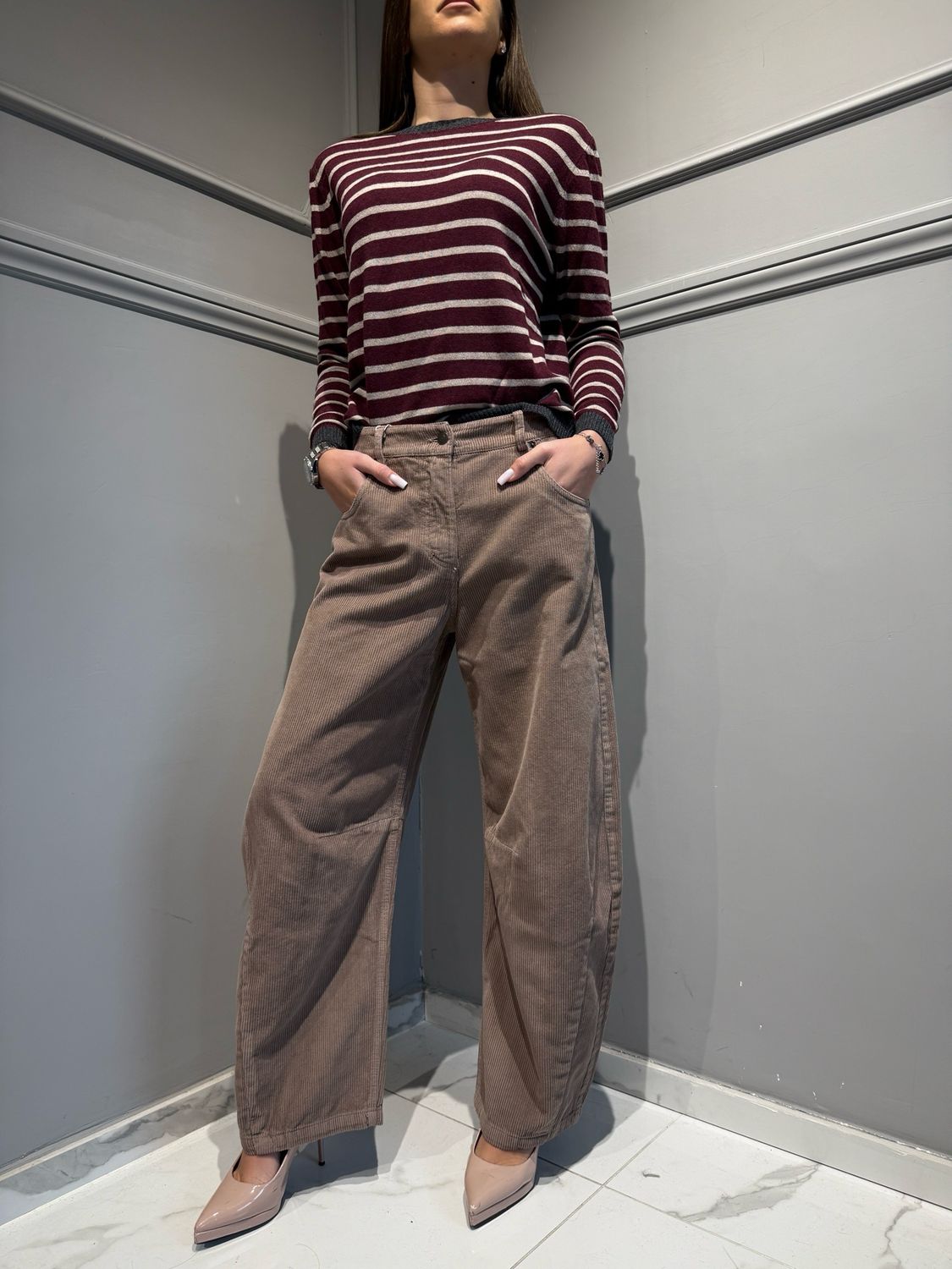 MOTEL - Pantalone modello a banana Beige - W25PB42