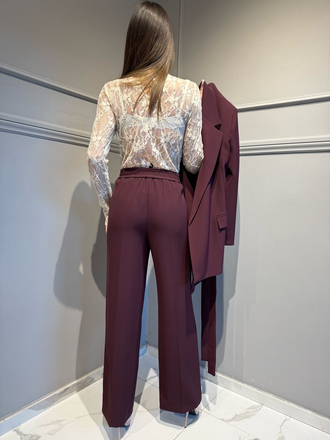 VICOLO - pantalone a palazzo in tessuto fluido con elastico dietro TF0360 bordeaux