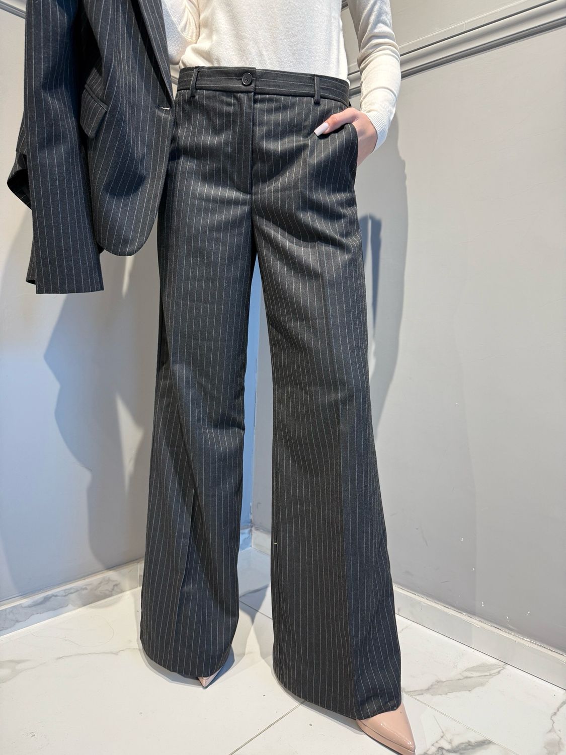 VICOLO - pantalone a palazzo gessato TF1708