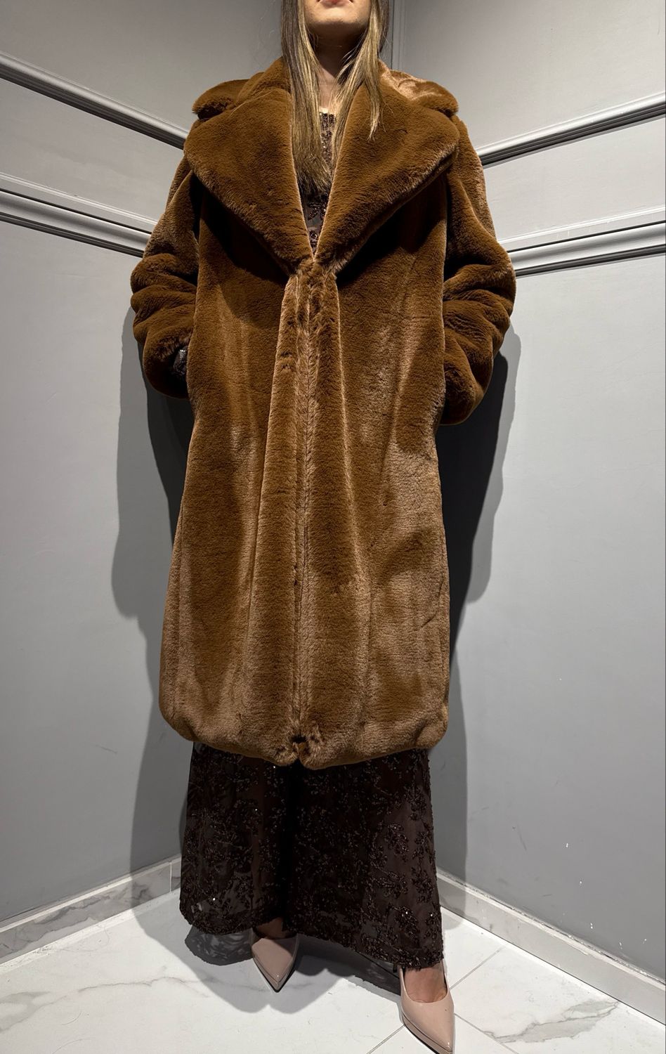 TENSIINE IN - cappotto lungo in pelliccia ecologica 2234-6324 moro