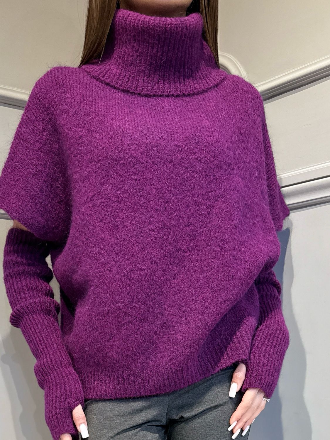 MOTEL - maglia collo ciambella con manicotti 25A1250 melanzana