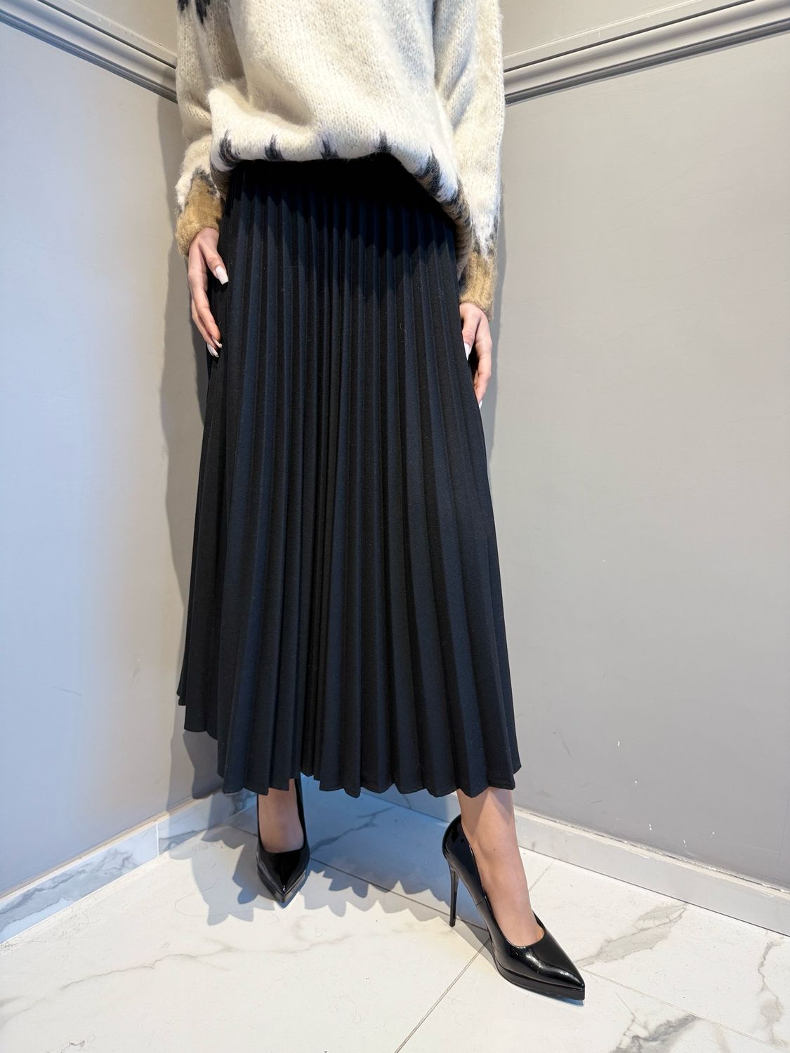 VICOLO - gonna plisse’ soleil con elastico in vita nero TF2193