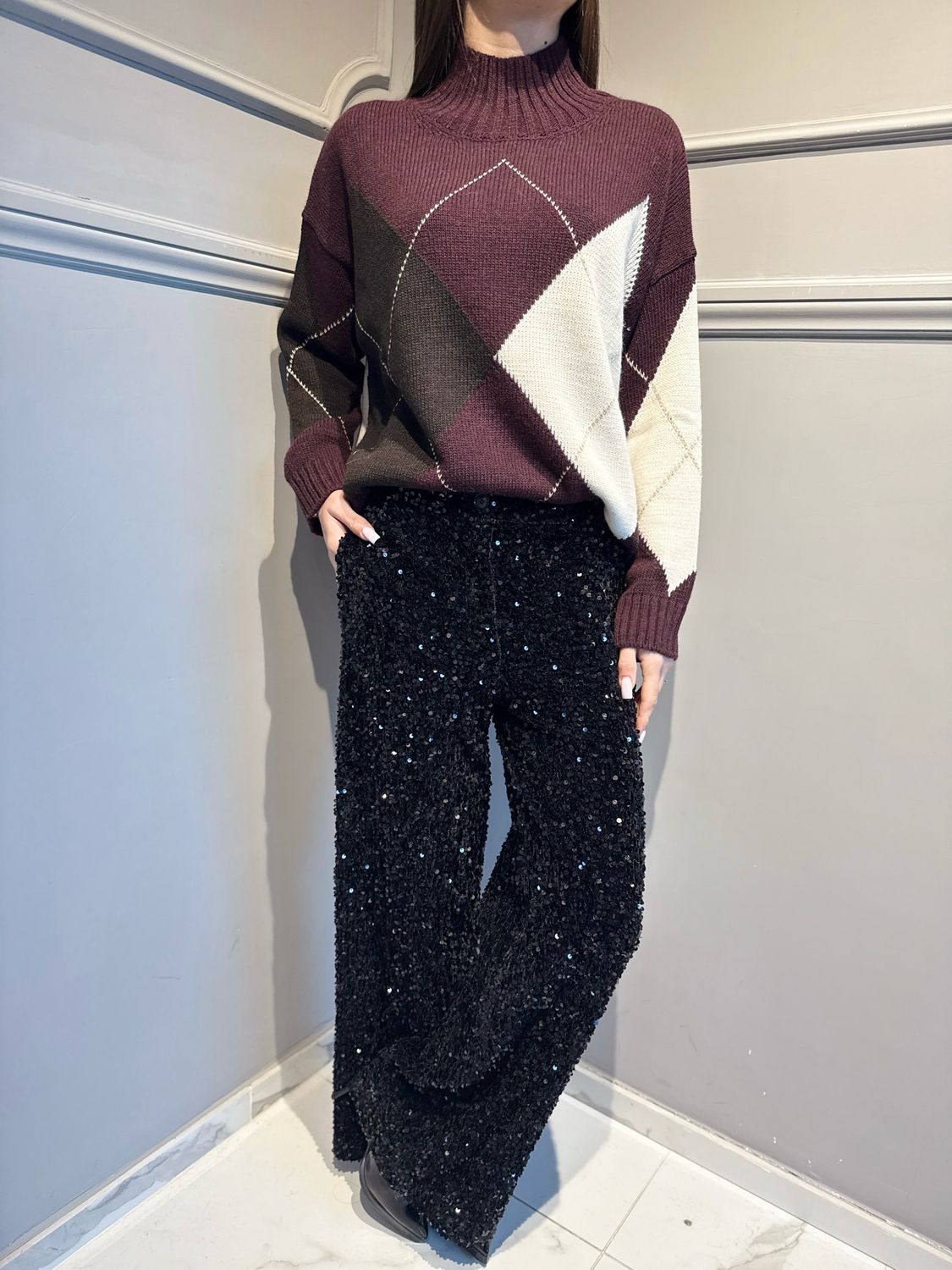 MOTEL - maglia collo cratere con fili in lurex D82077 bordeaux/panna/ecru/oro